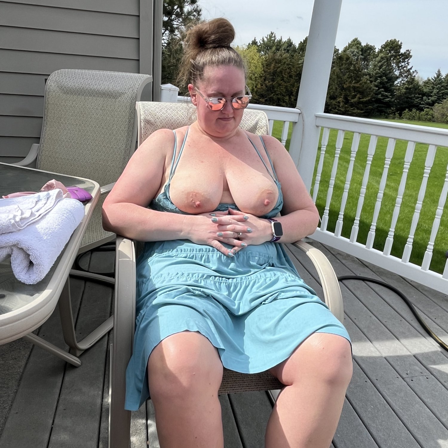 Fat mom Ginger outside #rt2Wmfom