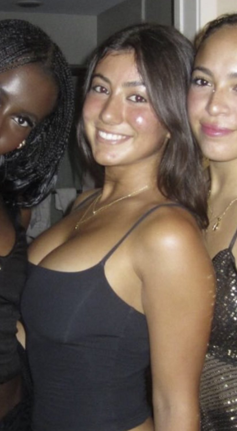 Submission 7: Users Big Titty IRL #7uhzvJJh