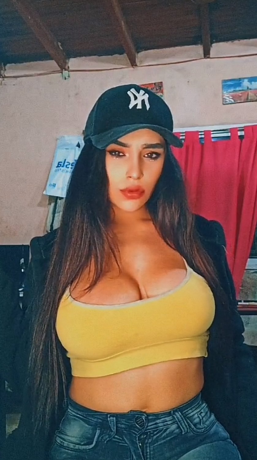 Lara Acosta #U4trohkM